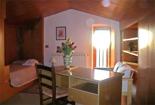 公寓 Agriturismo Le Pianore 蒙特斯佩尔托利 意大利